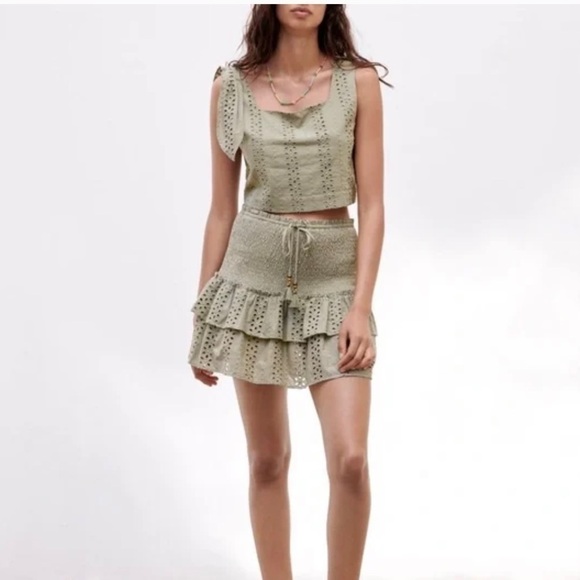 zara eyelet cropped tank - Picture 8 of 9